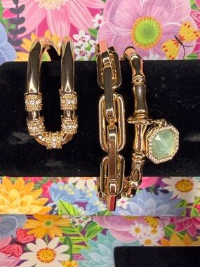 Gold-Tone Women's Bracelet Set with Green Stone Accent